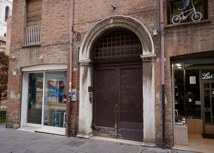 Likehome San -3rooms - 10persone -ferrara Διαμέρισμα Φεράρα